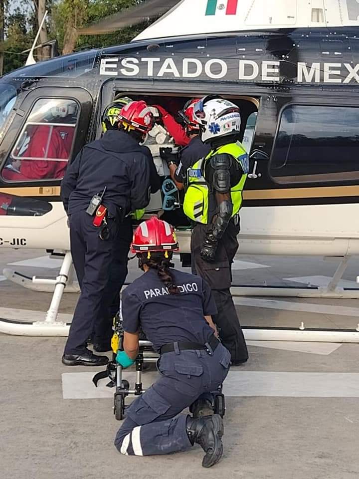 BEBE RECIÉN NACIDO CON ASFIXIA PERINATAL, ES AUXILIADO POR BOMBEROS