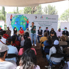 ENTREGA ALDO LEDEZMA GEO PARQUE A VECINOS