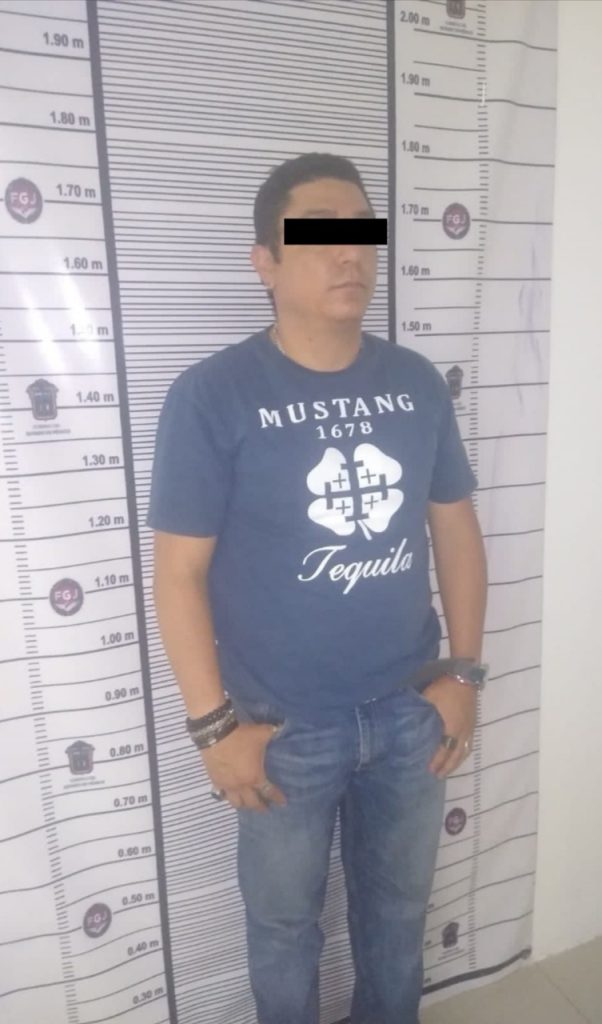 POLICÍAS MUNICIPALES DE NAUCALPAN MONTANOPERATIVO Y RECUPERAN VEHÍCULO ROBADO