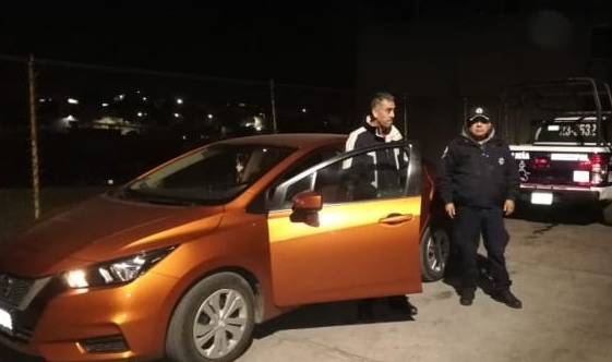 POLICÍAS DE NAUCALPAN RECUPERAN TRES VEHÍCULOS ROBADOS