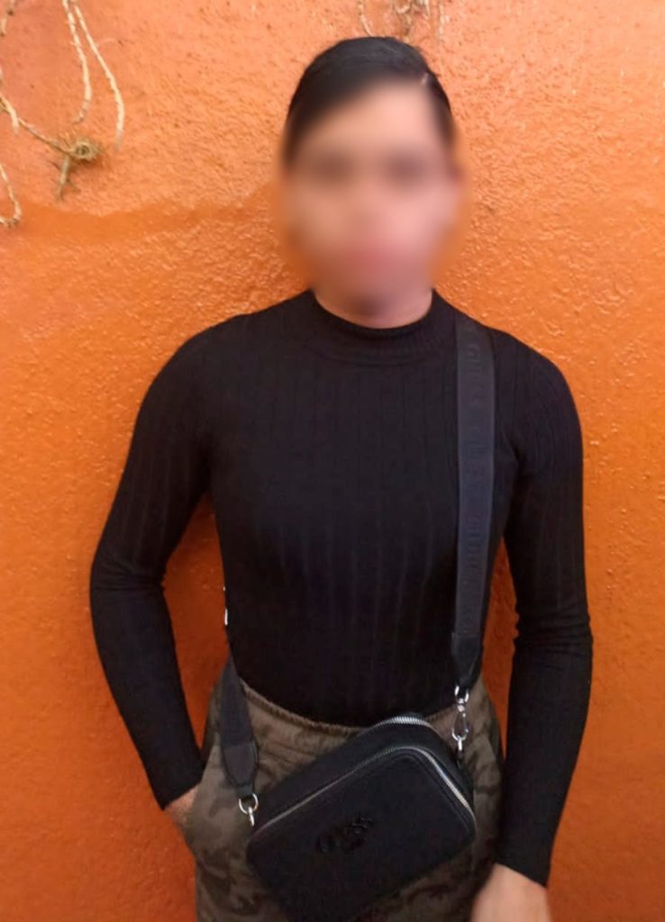 ASALTABAN EN MOTOCICLETA, LOS DETIENEN EN NAUCALPAN