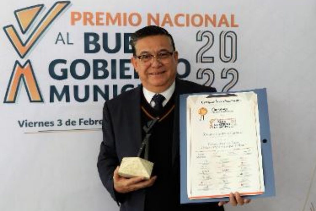 OBTIENE HUIXQUILUCAN PREMIO NACIONAL POR LA ÓPTIMA GESTIÓN INTEGRAL DEL GOBIERNO MUNICIPAL