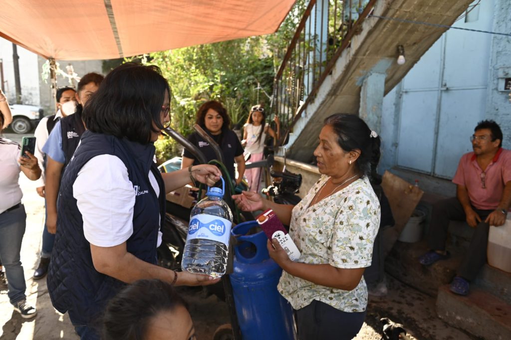 DIF NAUCALPAN ENTREGA APOYOS AFAMILIAS AFECTADAS POR INUNDACIONES