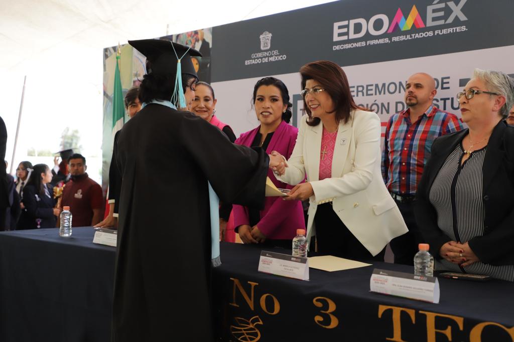 EN TECÁMAC SE IMPULSAN MEJORES OPORTUNIDADES EDUCATIVAS PARA LAS  NUEVAS  GENERACIONES:MG