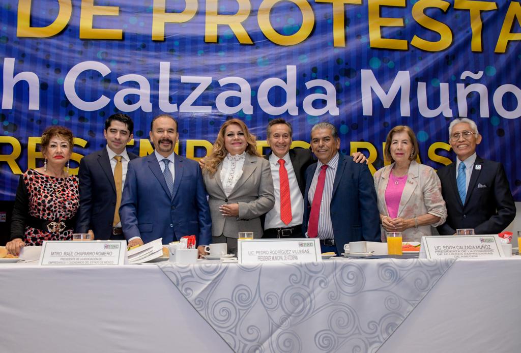 TOMA PEDRO RODRÍGUEZ PROTESTA A PRESIDENTA DE MUJERES EMPRESARIAS DE ASECEM; PIDE ALCALDE PENSAR EN NEGOCIOS GRANDES