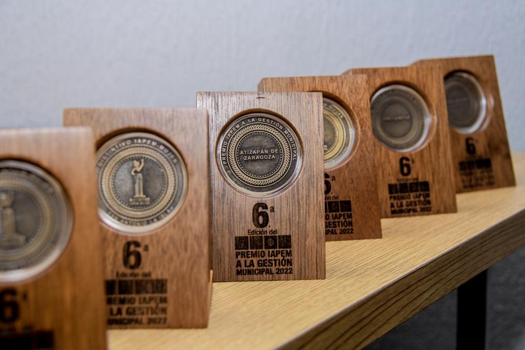 OTORGA IAPEM PREMIOS A LA DIRECCIÓN DE ORDENAMIENTO TERRITORIAL Y DESARROLLO URBANO, ASÍ COMO A SEGURIDAD PÚBLICA Y TRÁNSITO DE ATIZAPÁN DE ARAGOZA