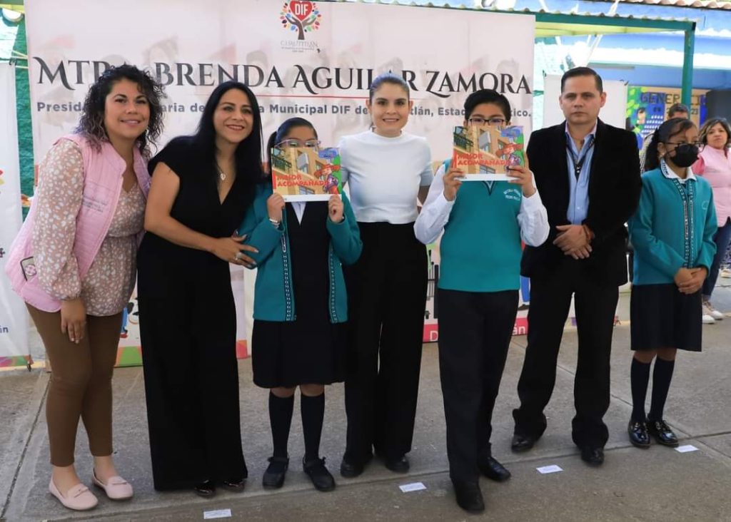 CONCLUYE EL DIF DE CUAUTITLÁN ENTREGA DE LIBROS DE VALORES