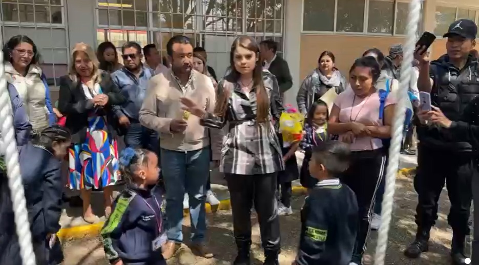 ENTREGA DE TRABAJOS DE IMPERMEABILIZACIÓN EN EL JARDÍN DE NIÑOS OLLIN AMOXTLI: INVERTIR EN EL FUTURO DE CUAUTITLÁN