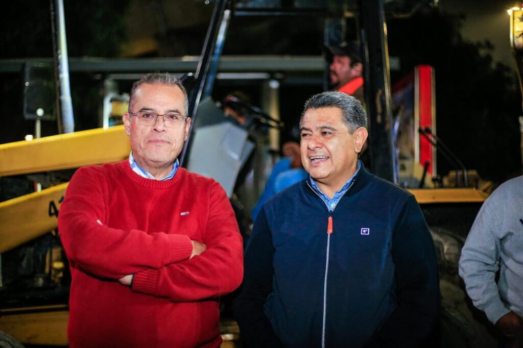 GOBIERNO DE TLALNEPANTLA EN COORDINACIÓN CON LA JUNTA DE CAMINOS EDOMÉX INICIAN REPAVIMENTACIÓN EN PERIFÉRICO NORTE