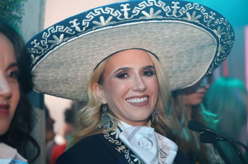CONMEMORA HUIXQUILUCAN EL 214 ANIVERSARIO DEL INICIO DE LA INDEPENDENCIA DE MÉXICO